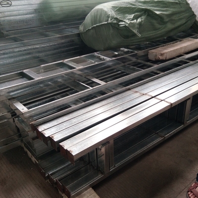 Εξωτερικό μέγεθος 7x5.45x3.35m Car Spray Booth Baking Oven CE Εγκρίθηκε για το δωμάτιο βαφής αυτοκινήτων