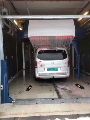 360 αυτόματο ρομπότ πλύσης αυτοκινήτων δύο άξονες που κινούνται αυτόματο άθικτο πλύση αυτοκινήτων υψηλή πίεση αντίστροφη όσμωση μηχανή νερού