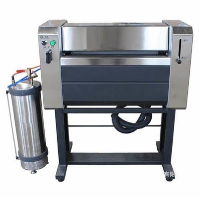 Πλήρως αυτόματο καθαριστικό χαλιών, αυτόματο πλυντήριο χαλιών κατάλληλο για καταστήματα ομορφιάς αυτοκινήτων / σταθμούς πλύσης αυτοκινήτων